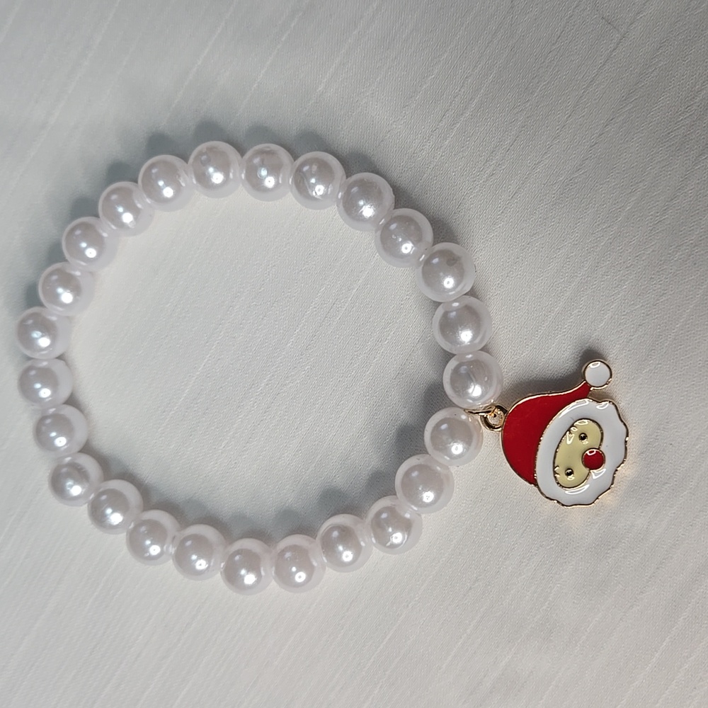 Santa Charm Pearly Bracelet - Picture 2 of 4